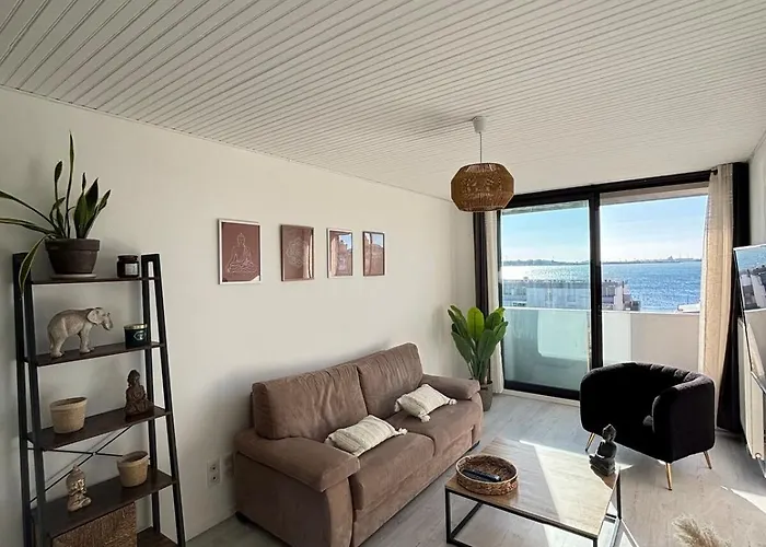 Grand T2 Cosy Et Lumineux Face A L'etang